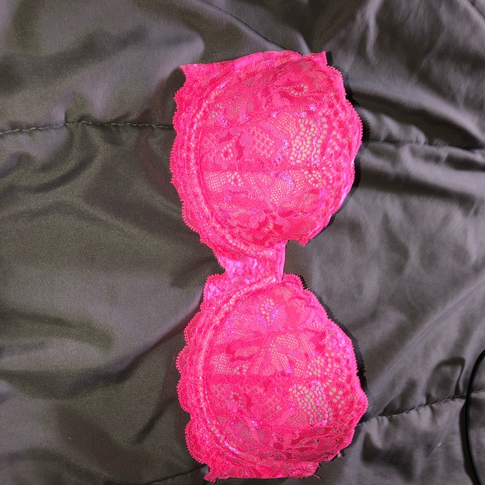PINK Victoria’s Secret Strapless Bra